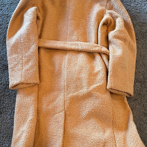 Women’s large tan wool pea coat. Brand new with tags❤️ - Picture 3 of 4